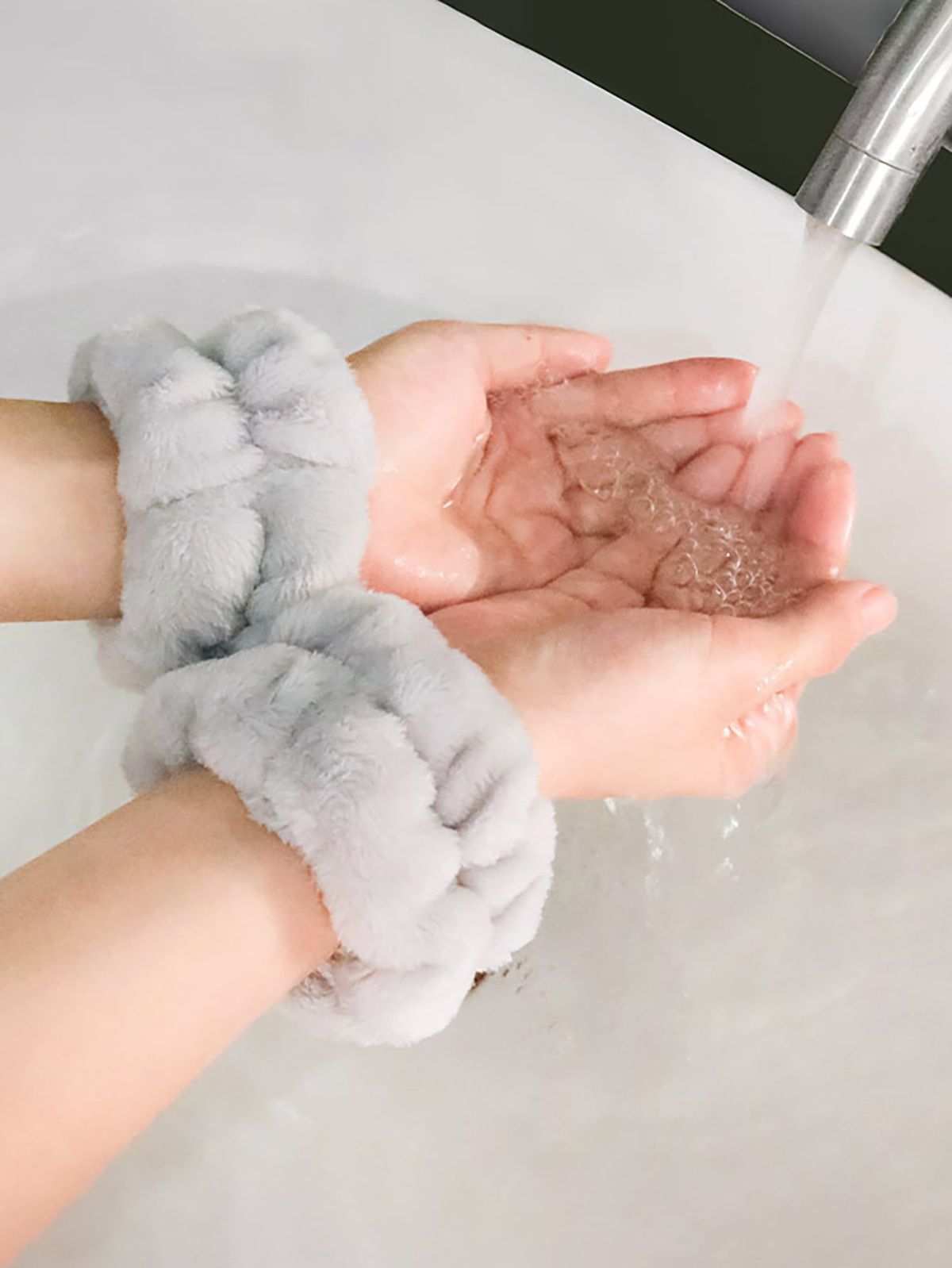 Set Vincha Skincare + Muñequeras Absorbentes Spa - Imagen 2